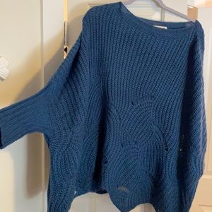 Light weight sweater